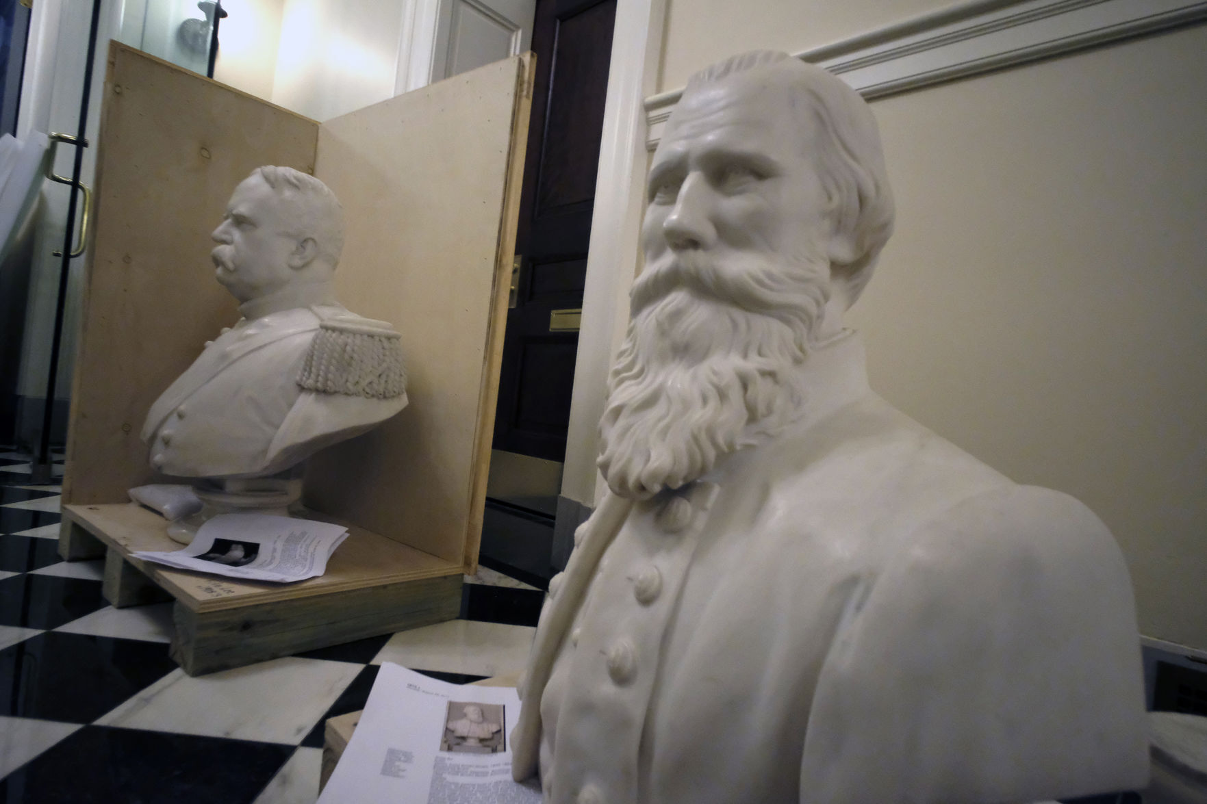 20200724_MET_CAPITOL_BB10